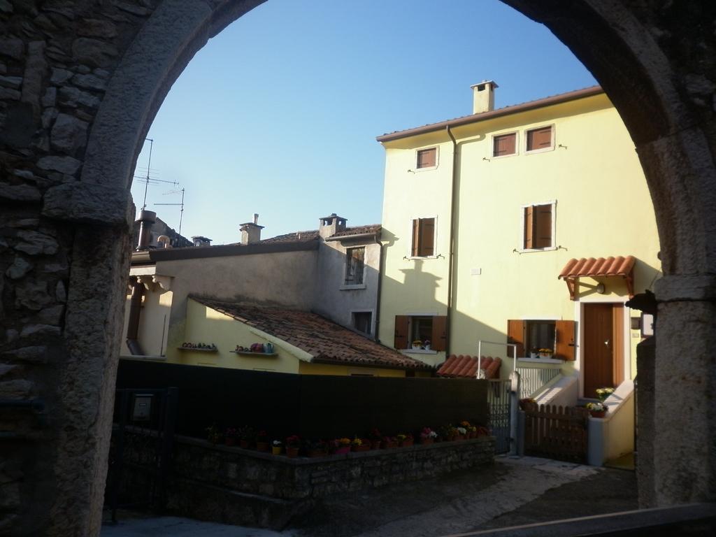 SantʼAmbrogio di ValpolicellaLa Piccola Mimosaアパートメント エクステリア 写真